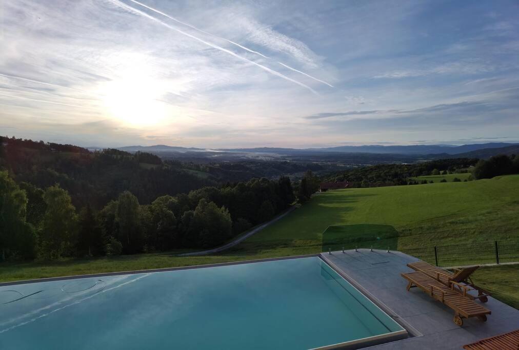 Chalet-Suedsteiermark - Traumhafte Aussicht, Infinity Pool, Privatsphaere, Klima Und De-Luxe Ausstattung Schwanberg Екстер'єр фото